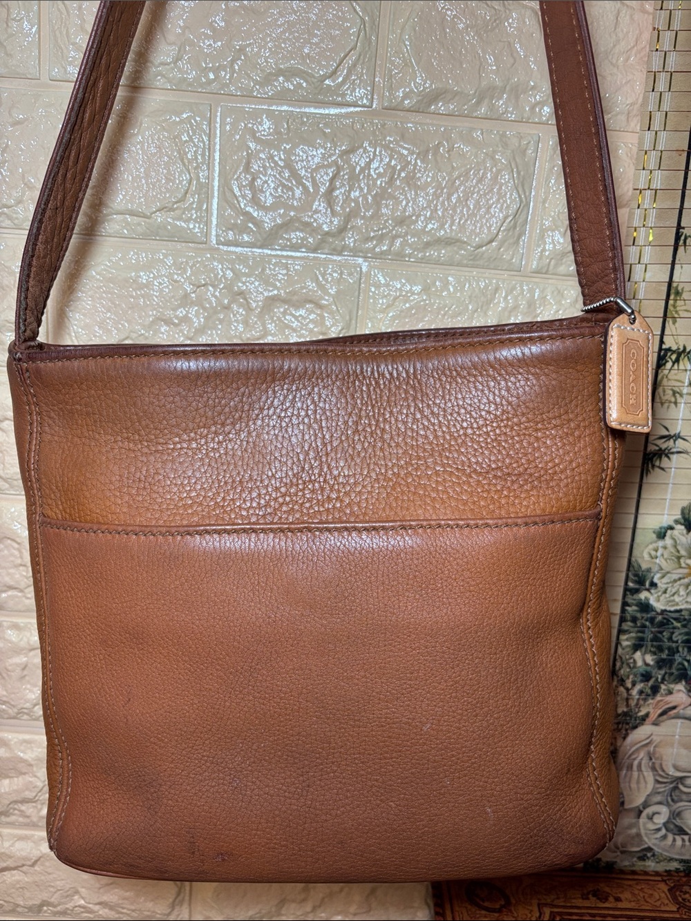 Coach Pocket Zip Natural Grain 4924 Vintage Leather Bag in Camel 1996 Costa Rica